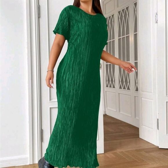 Elegant Green Maxi Dress - Picture 4 of 6